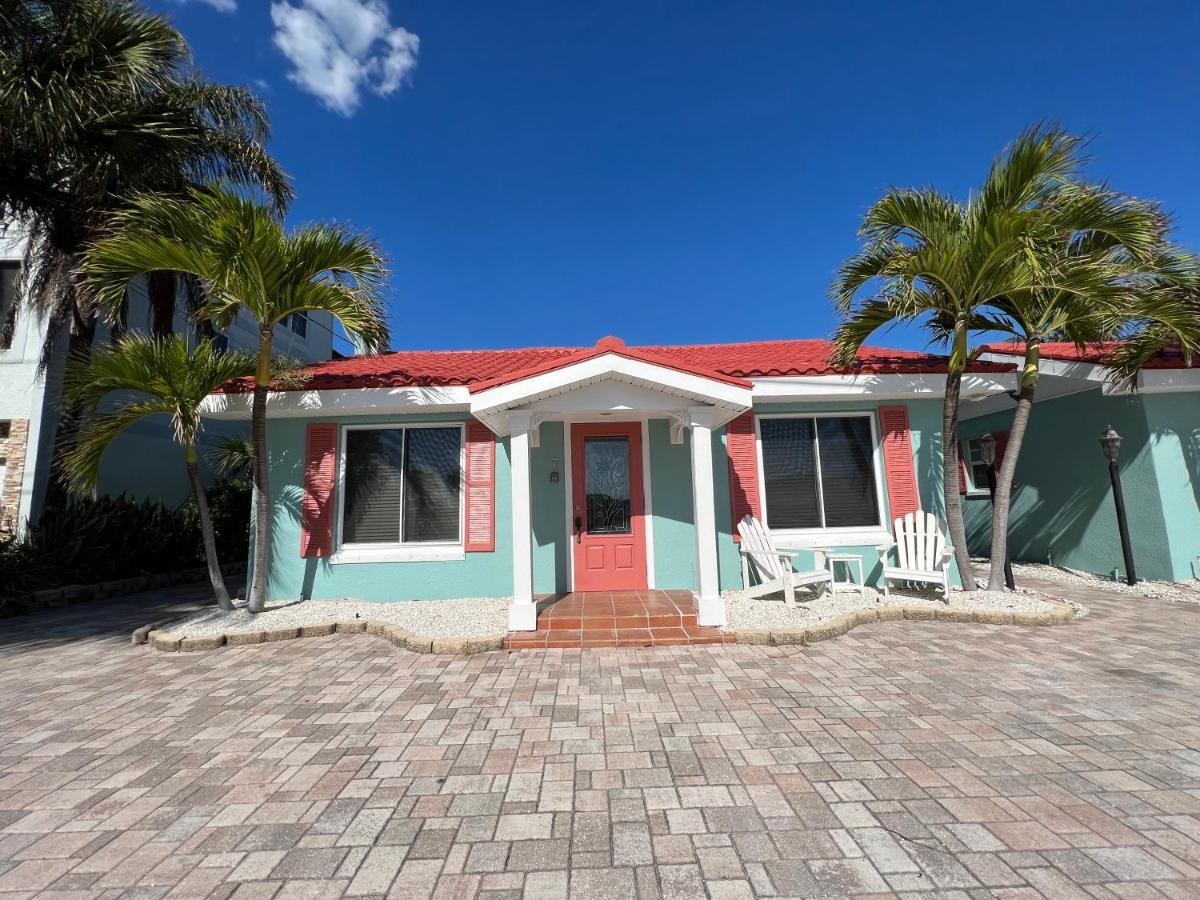 Hotel Blue Waters Treasure Island Exterior foto